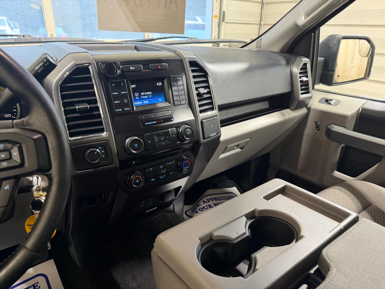 Ford F-150 4WD SuperCrew 145" XLT 2016