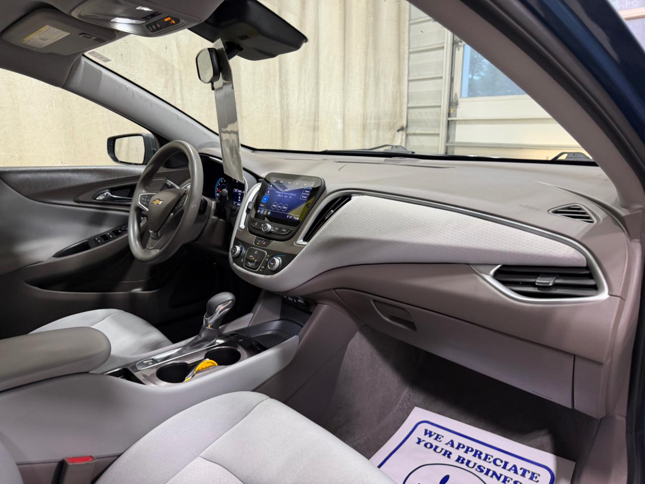 Chevrolet Malibu 4dr Sdn LS w/1FL 2024