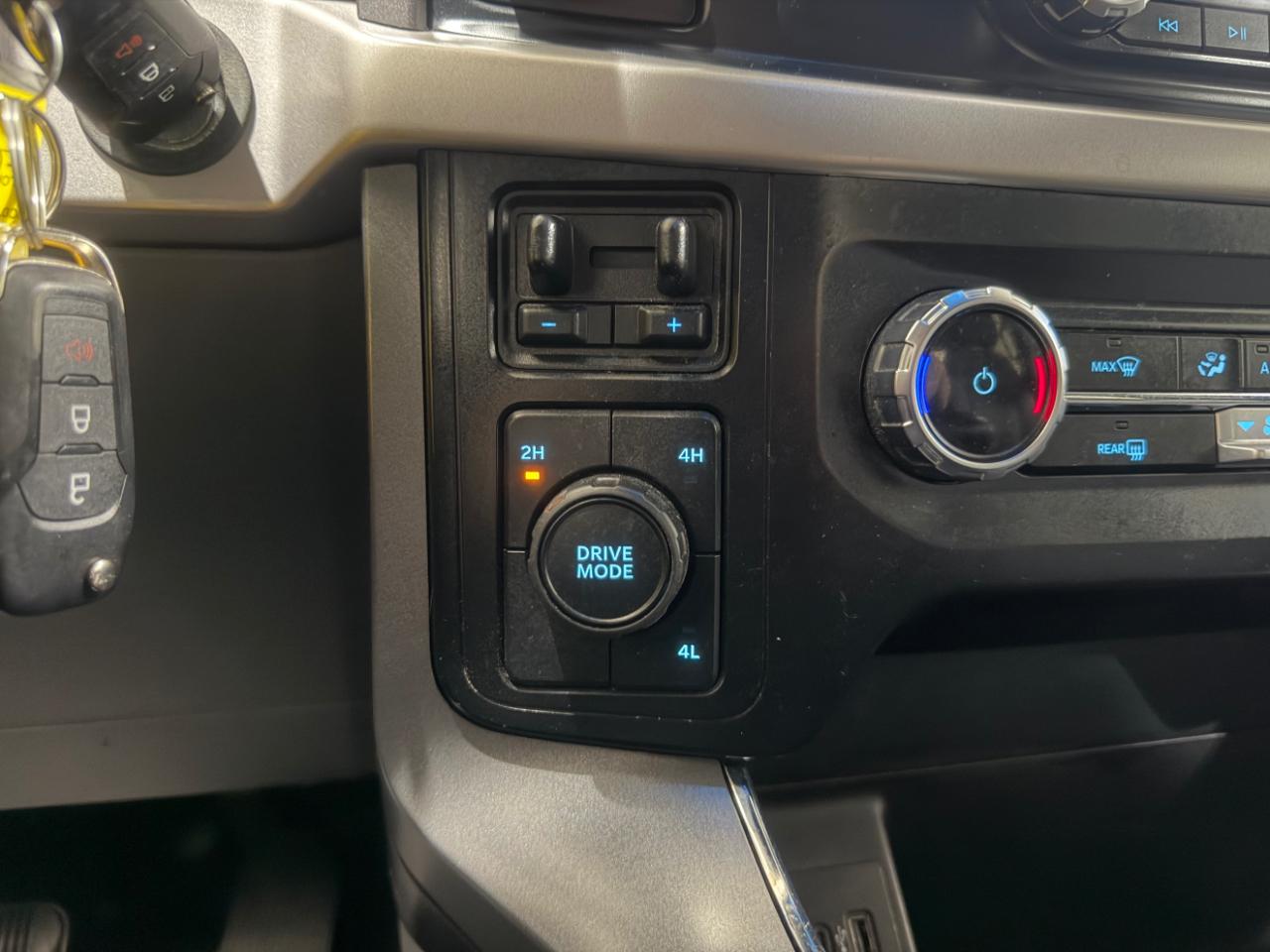Ford F-150 XLT 4WD SuperCrew 5.5' Box 2023