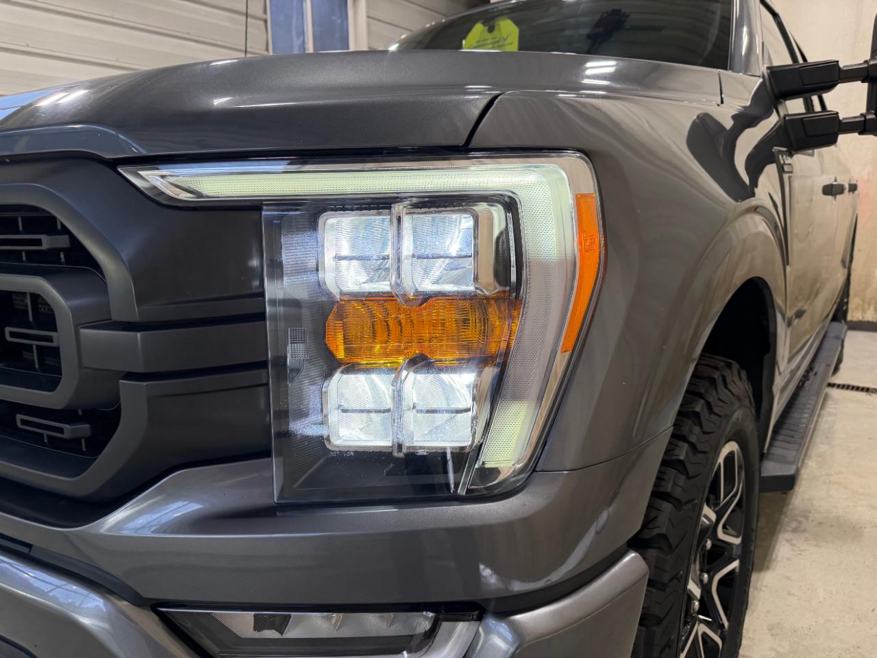 Ford F-150 XL 4WD SuperCrew 5.5' Box 2022