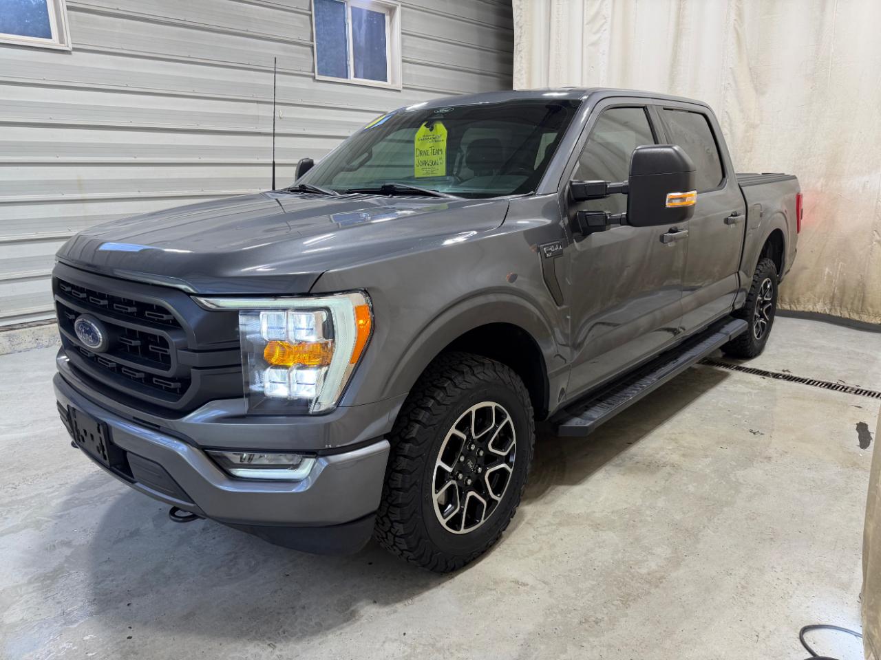 Ford F-150 XL 4WD SuperCrew 5.5' Box 2022