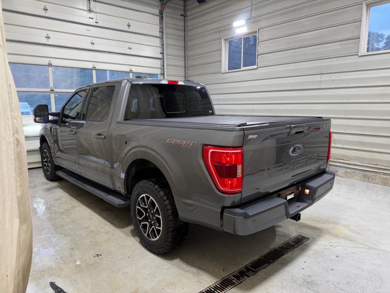 Ford F-150 XL 4WD SuperCrew 5.5' Box 2022