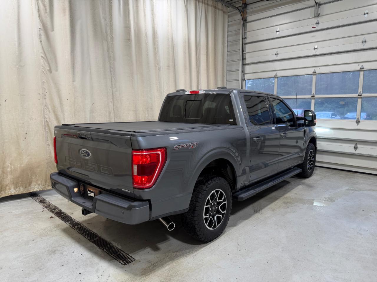 Ford F-150 XL 4WD SuperCrew 5.5' Box 2022