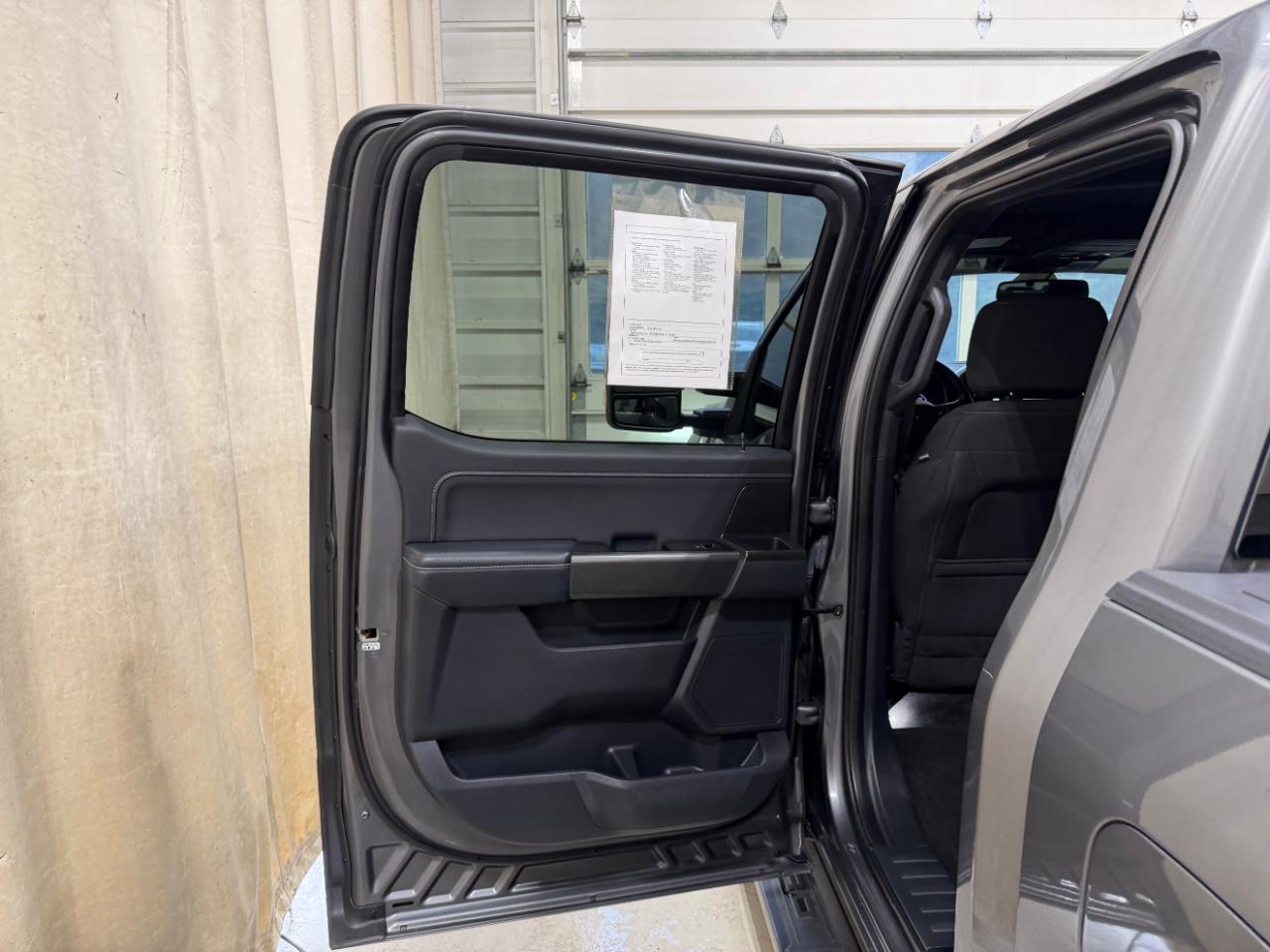 Ford F-150 XL 4WD SuperCrew 5.5' Box 2022