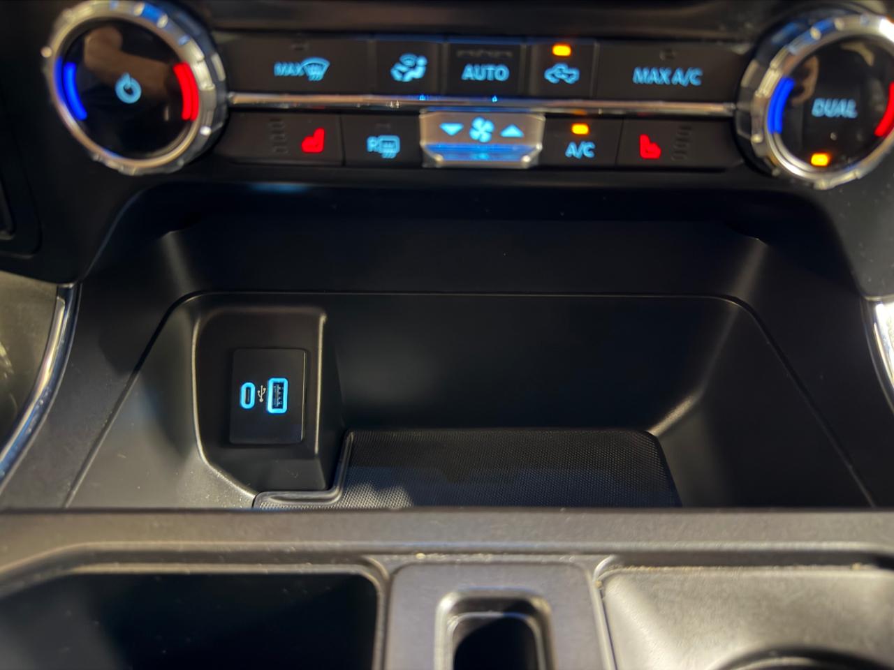 Ford F-150 XL 4WD SuperCrew 5.5' Box 2022