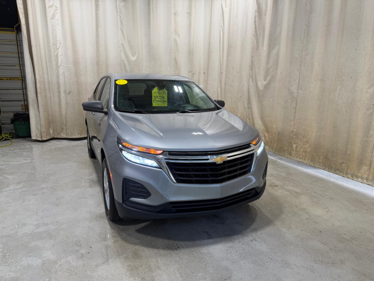 Chevrolet Equinox AWD 4dr LS w/1FL 2023