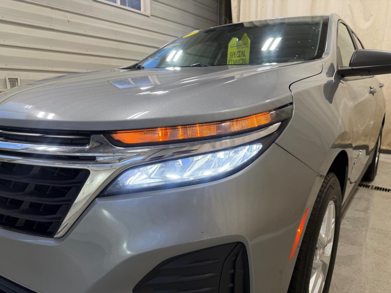 Chevrolet Equinox AWD 4dr LS w/1FL 2023