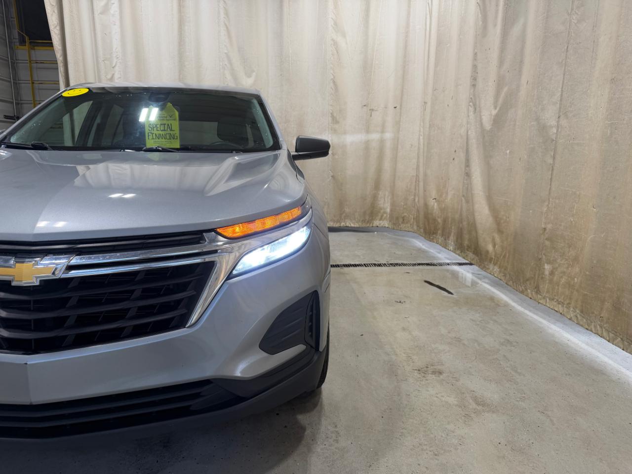 Chevrolet Equinox AWD 4dr LS w/1FL 2023