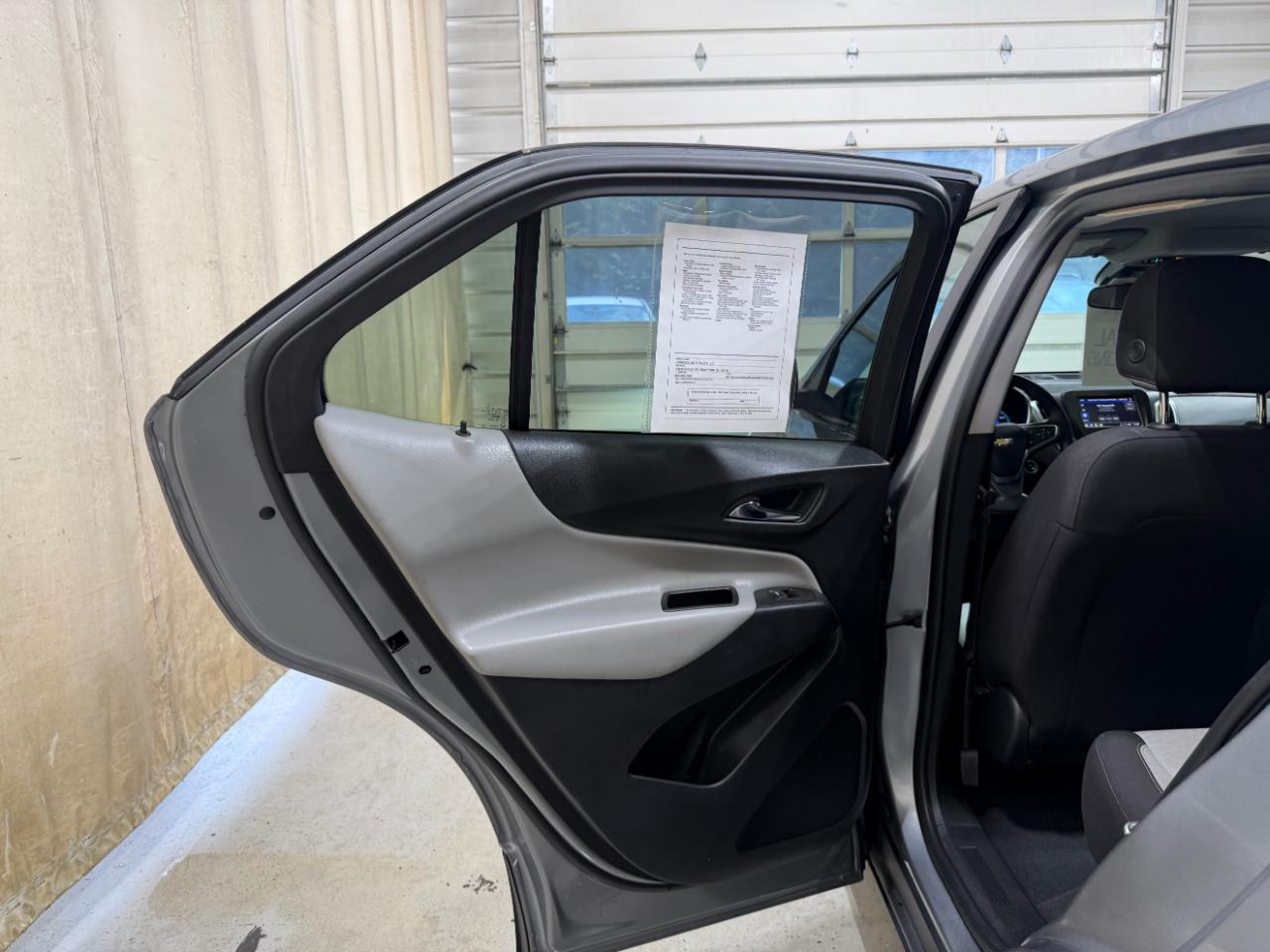 Chevrolet Equinox AWD 4dr LS w/1FL 2023