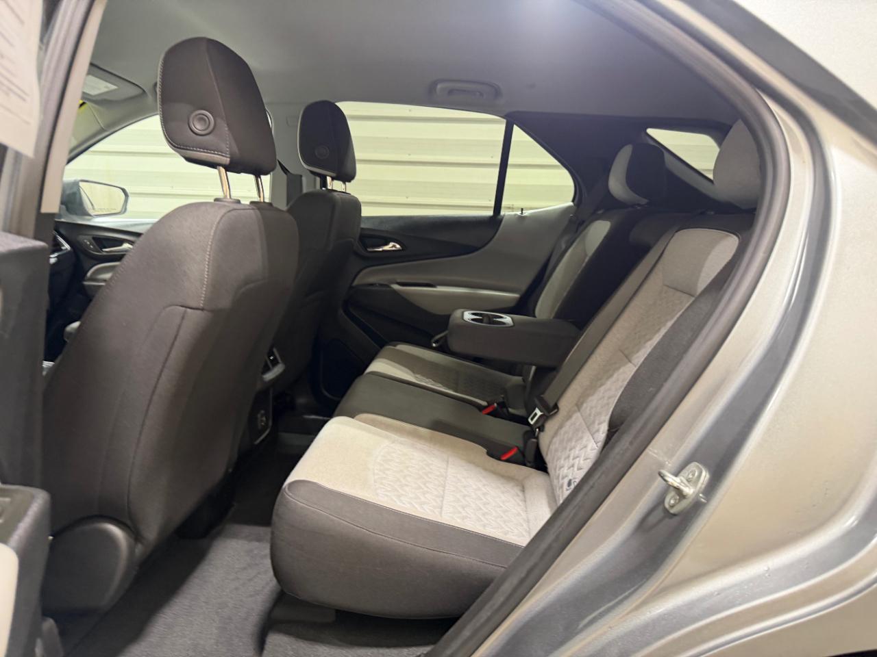 Chevrolet Equinox AWD 4dr LS w/1FL 2023