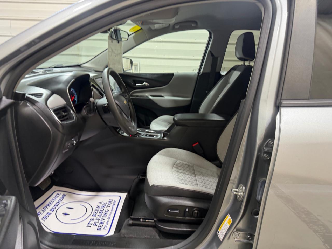Chevrolet Equinox AWD 4dr LS w/1FL 2023