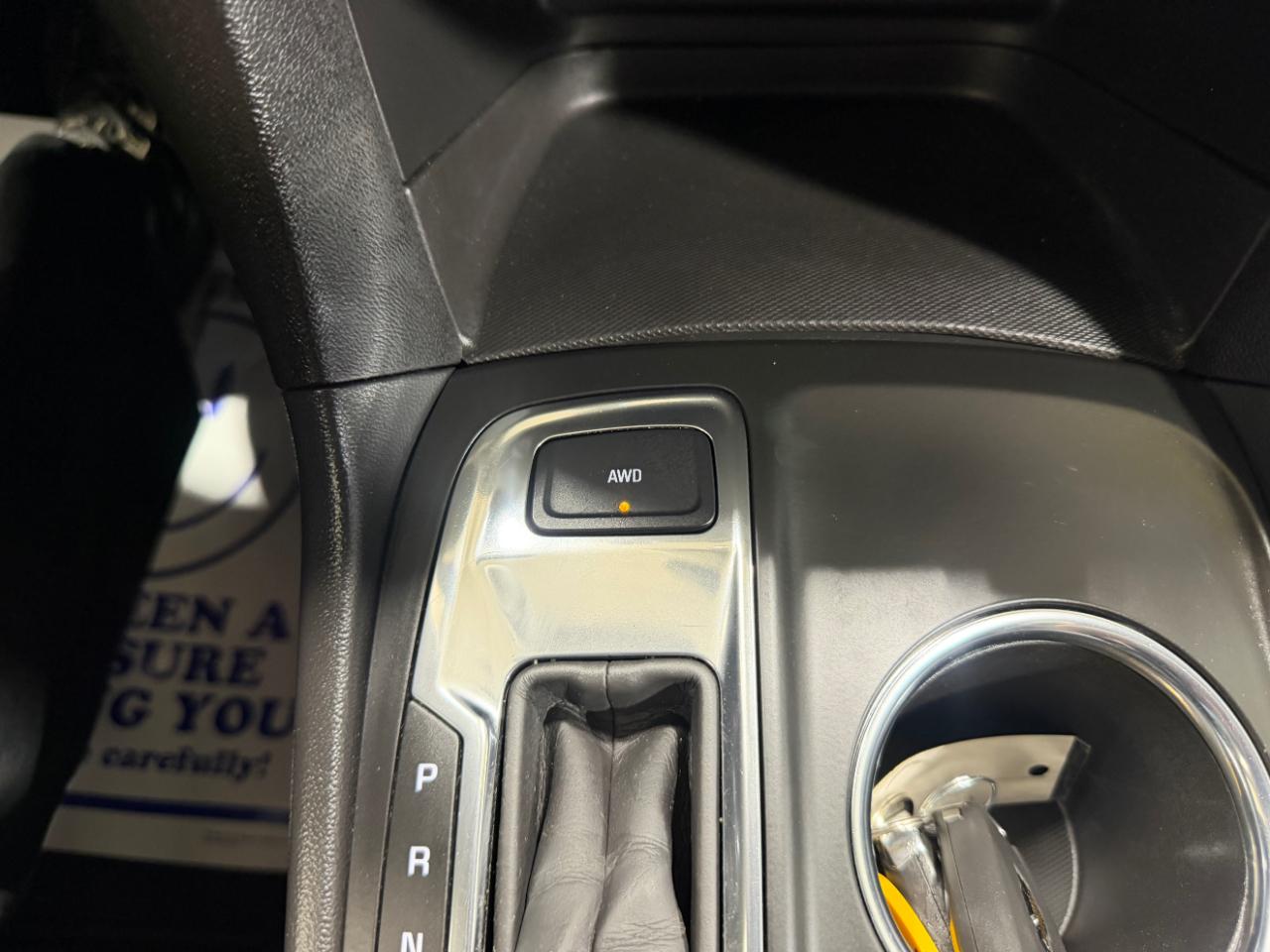 Chevrolet Equinox AWD 4dr LS w/1FL 2023