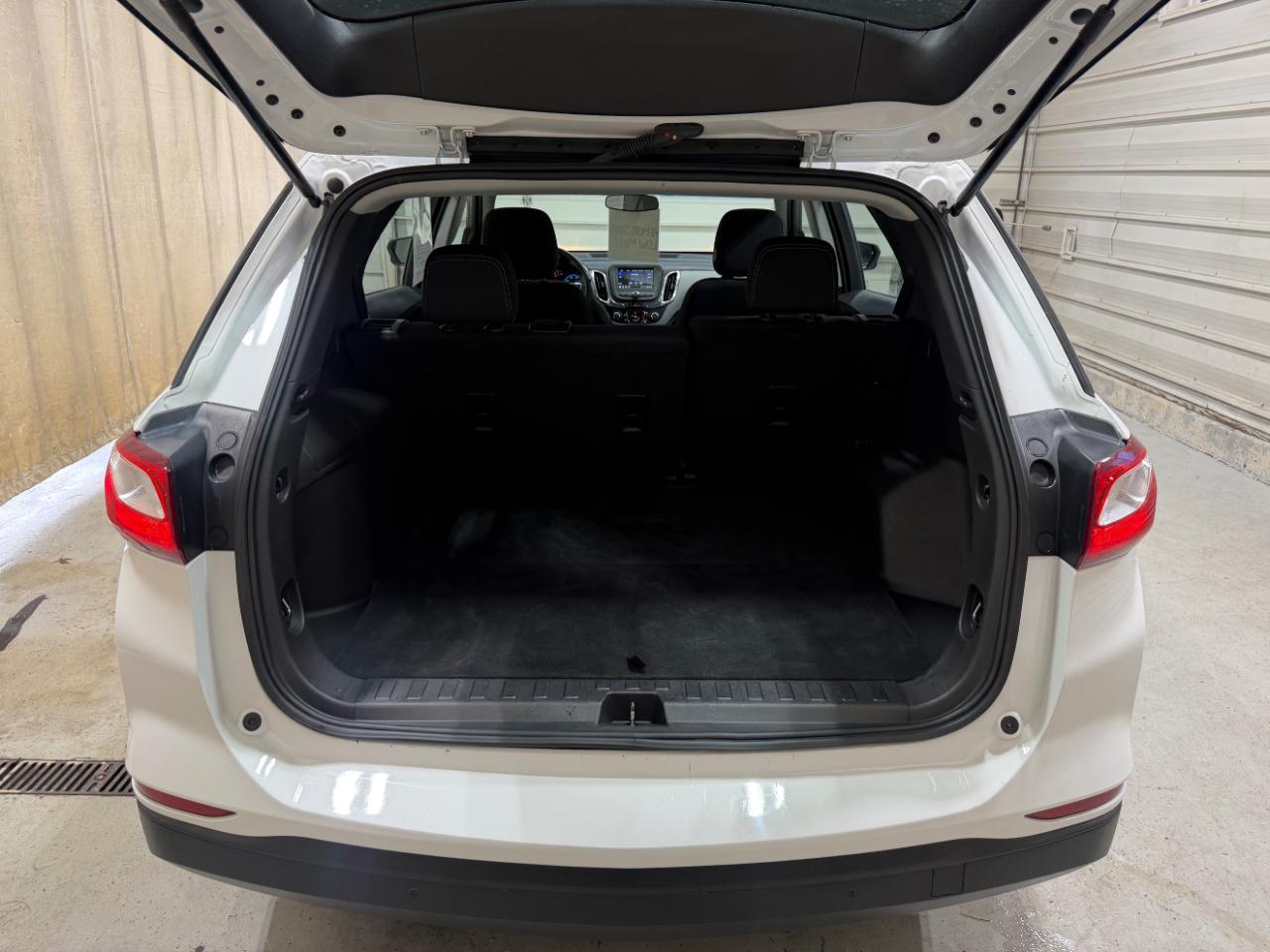 Chevrolet Equinox FWD 4dr LS w/1FL 2021