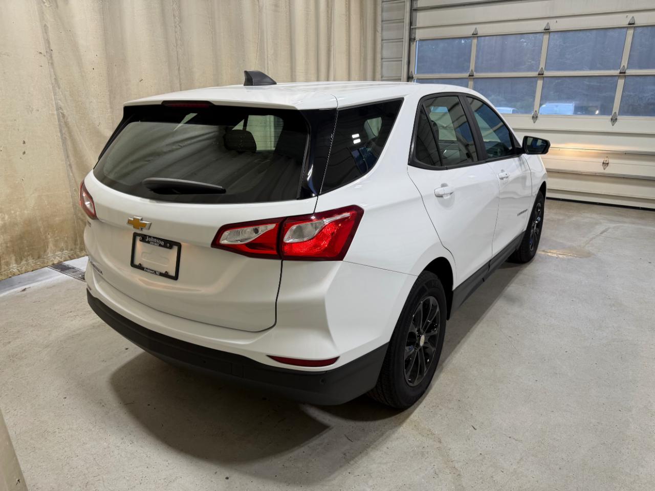 Chevrolet Equinox FWD 4dr LS w/1FL 2021