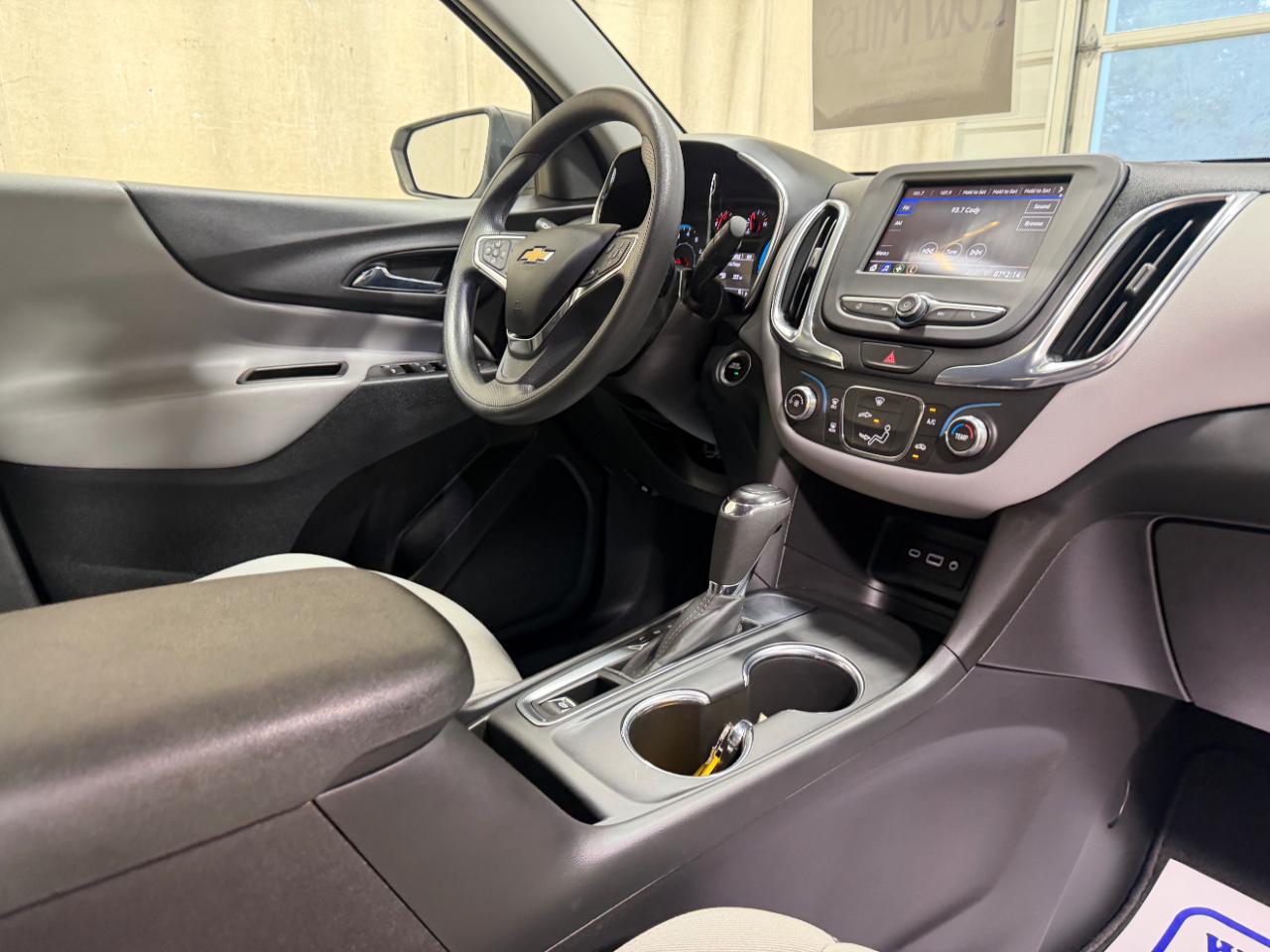 Chevrolet Equinox FWD 4dr LS w/1FL 2021