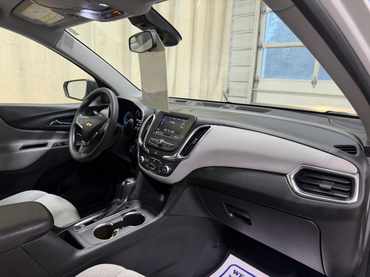 Chevrolet Equinox FWD 4dr LS w/1FL 2021