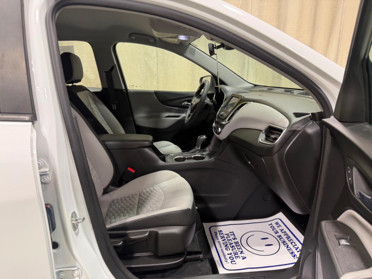 Chevrolet Equinox FWD 4dr LS w/1FL 2021