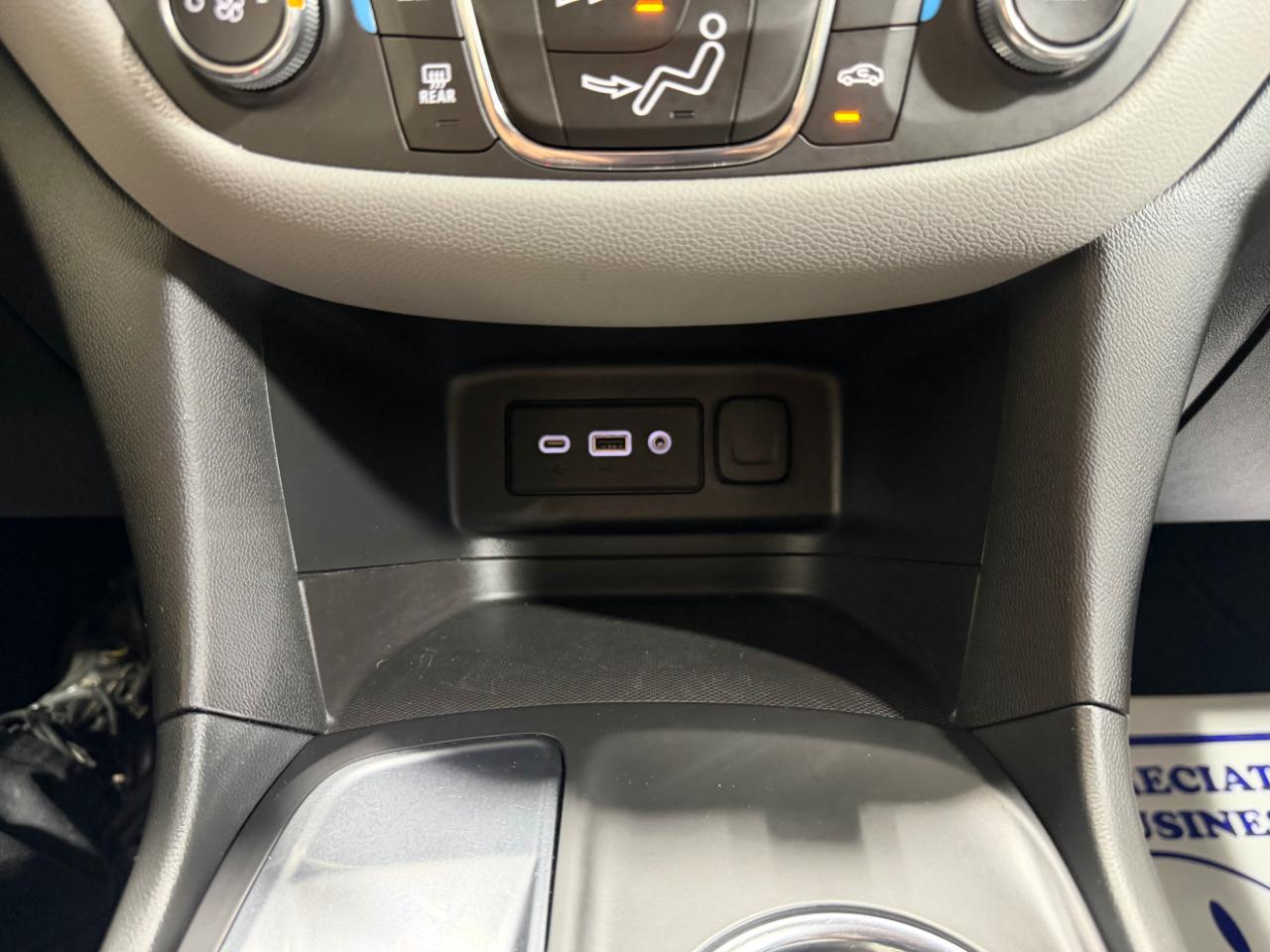 Chevrolet Equinox FWD 4dr LS w/1FL 2021