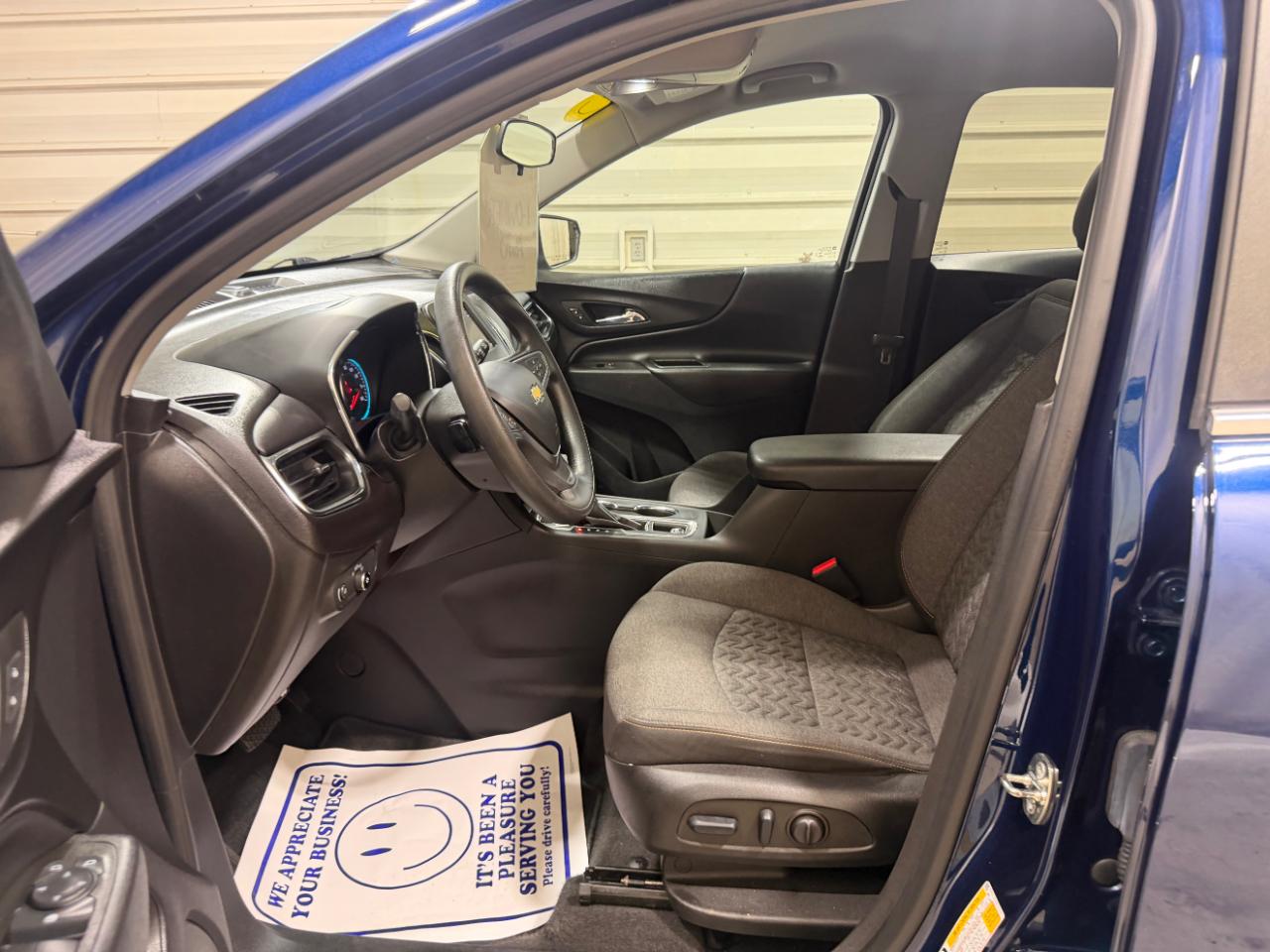 Chevrolet Equinox AWD 4dr LT w/1LT 2023