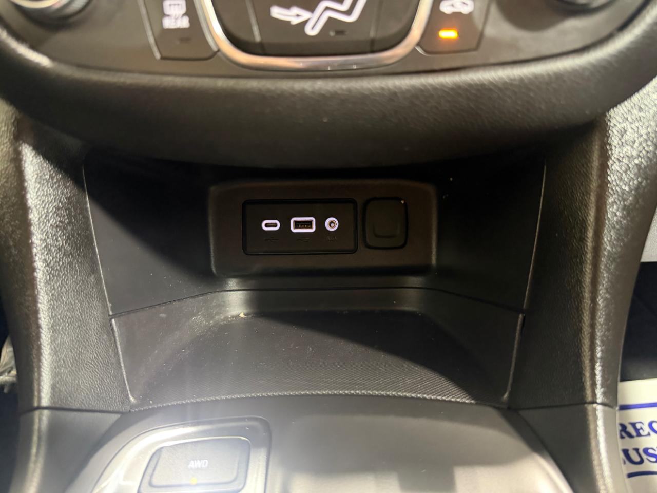 Chevrolet Equinox AWD 4dr LT w/1LT 2023