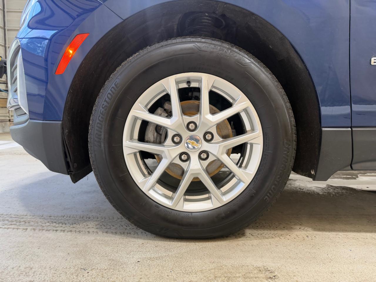Chevrolet Equinox AWD 4dr LT w/1LT 2023