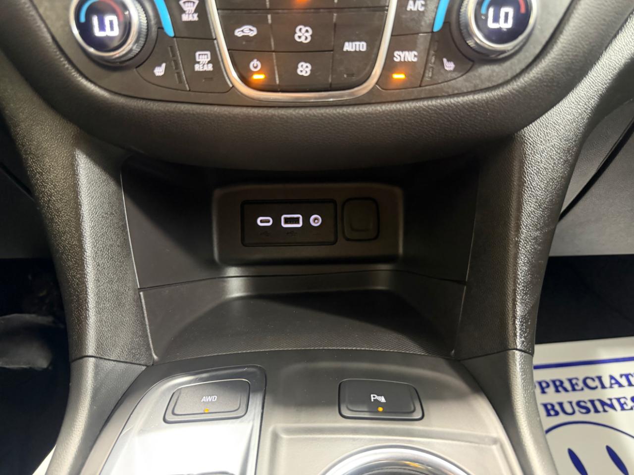Chevrolet Equinox AWD 4dr LT w/1LT 2024