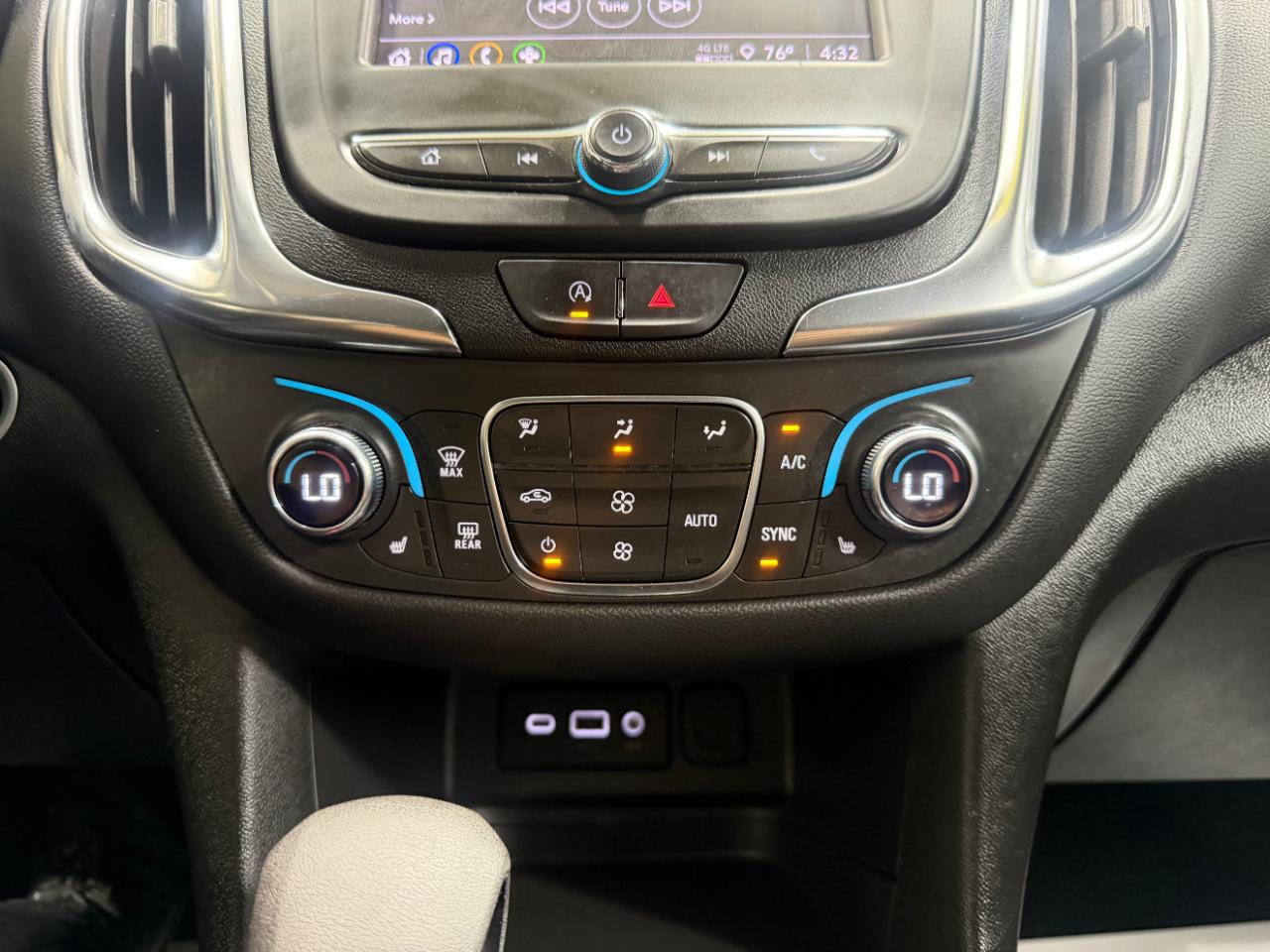 Chevrolet Equinox AWD 4dr LT w/1LT 2024