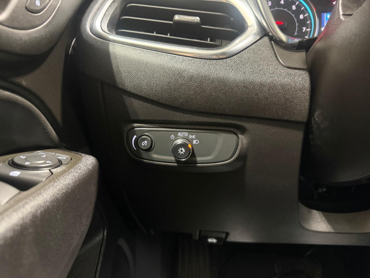 Chevrolet Equinox AWD 4dr LT w/1LT 2024