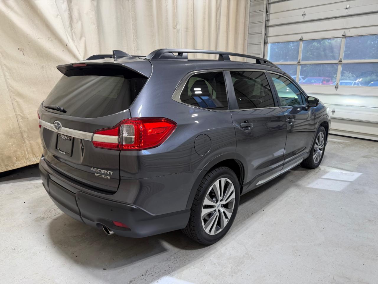 Subaru Ascent Limited 8-Passenger 2022