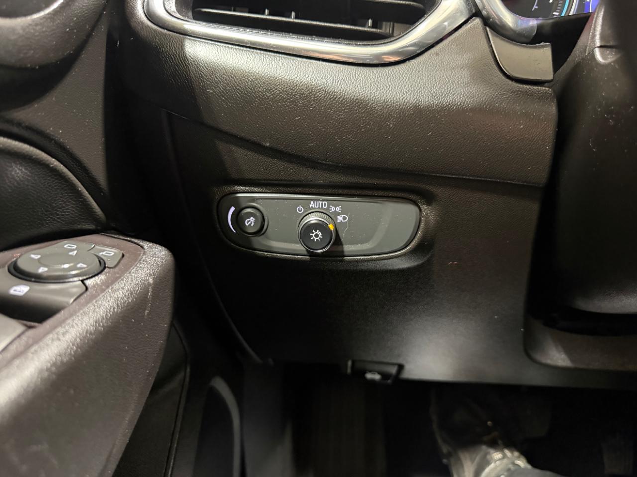 Chevrolet Equinox FWD 4dr LT w/2FL 2022