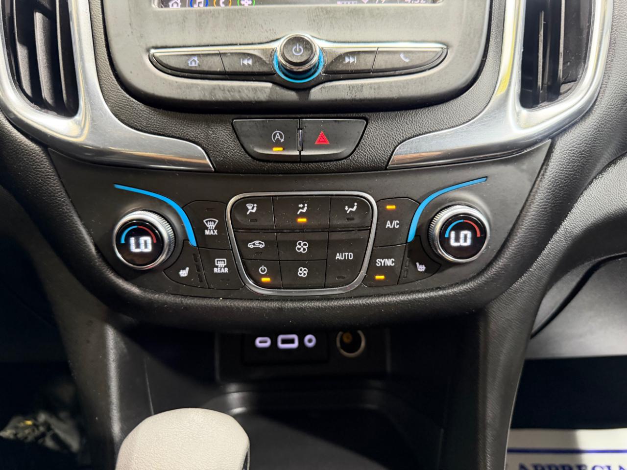 Chevrolet Equinox FWD 4dr LT w/2FL 2022