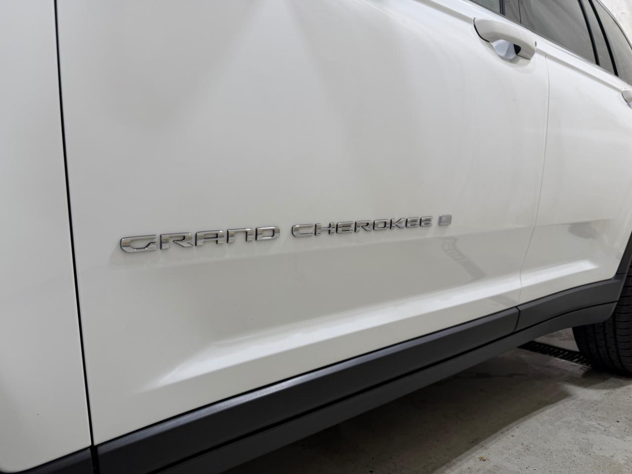 Jeep Grand Cherokee Laredo 4x4 2023