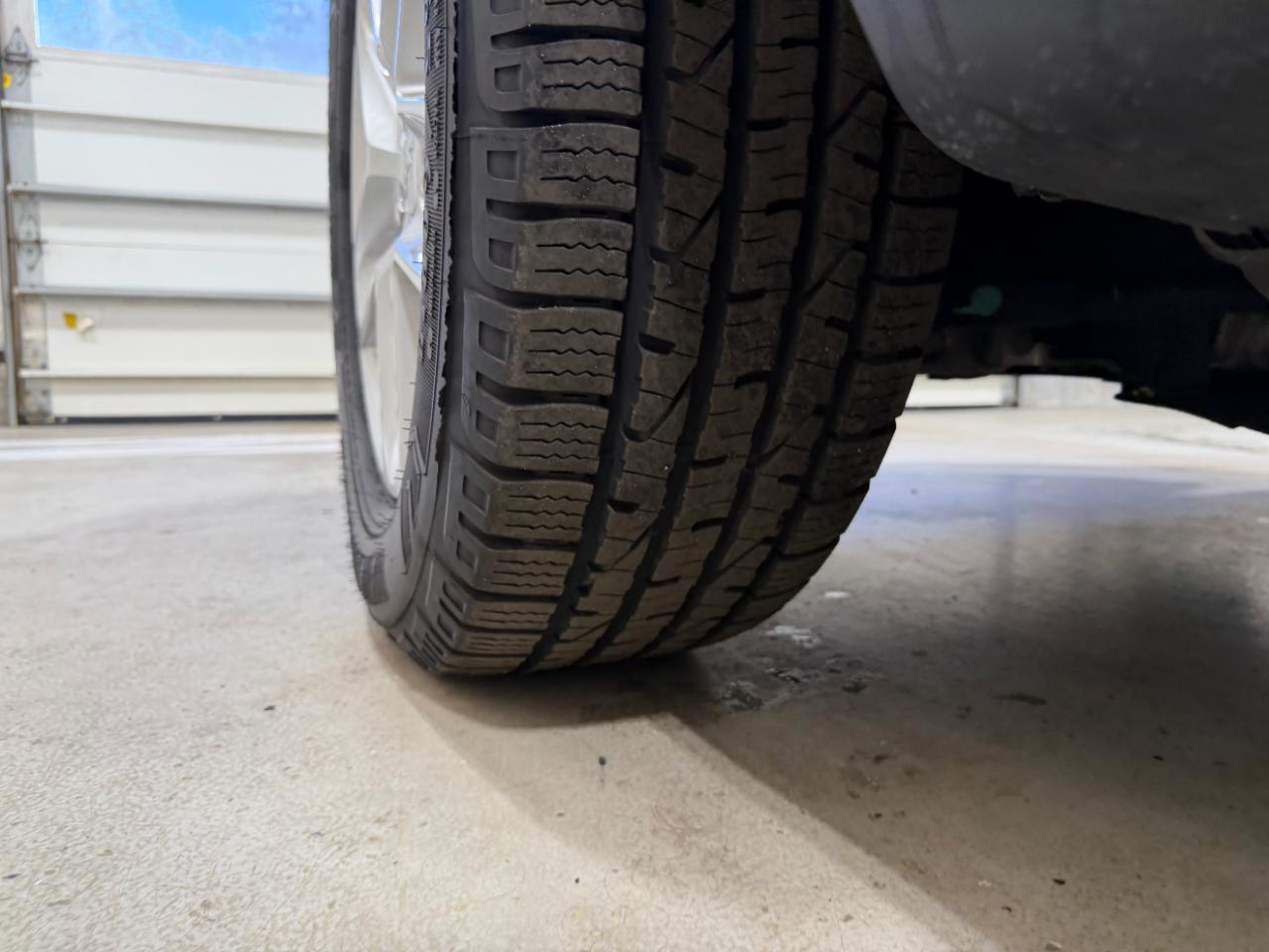 Jeep Grand Cherokee Laredo 4x4 2023