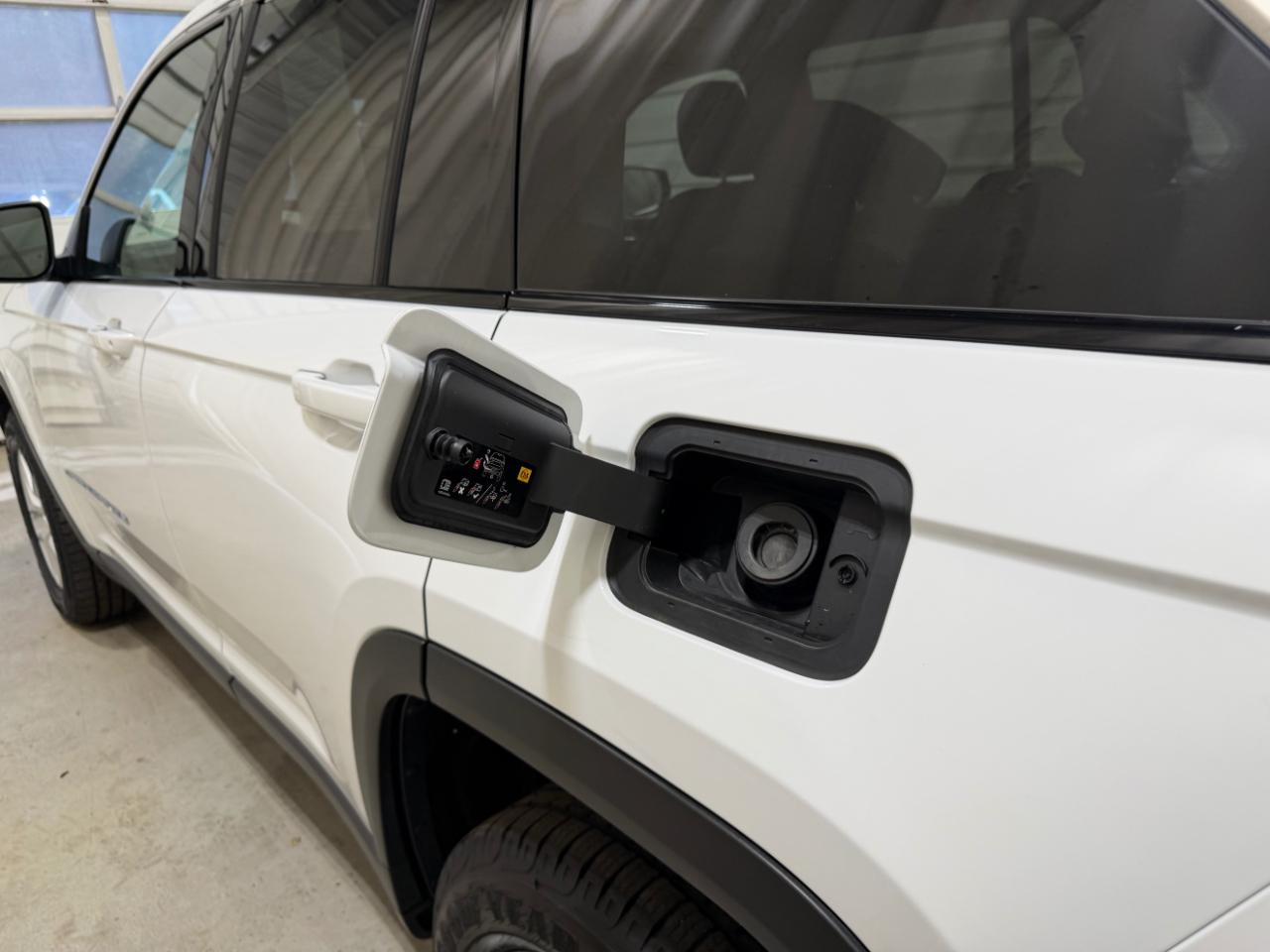 Jeep Grand Cherokee Laredo 4x4 2023