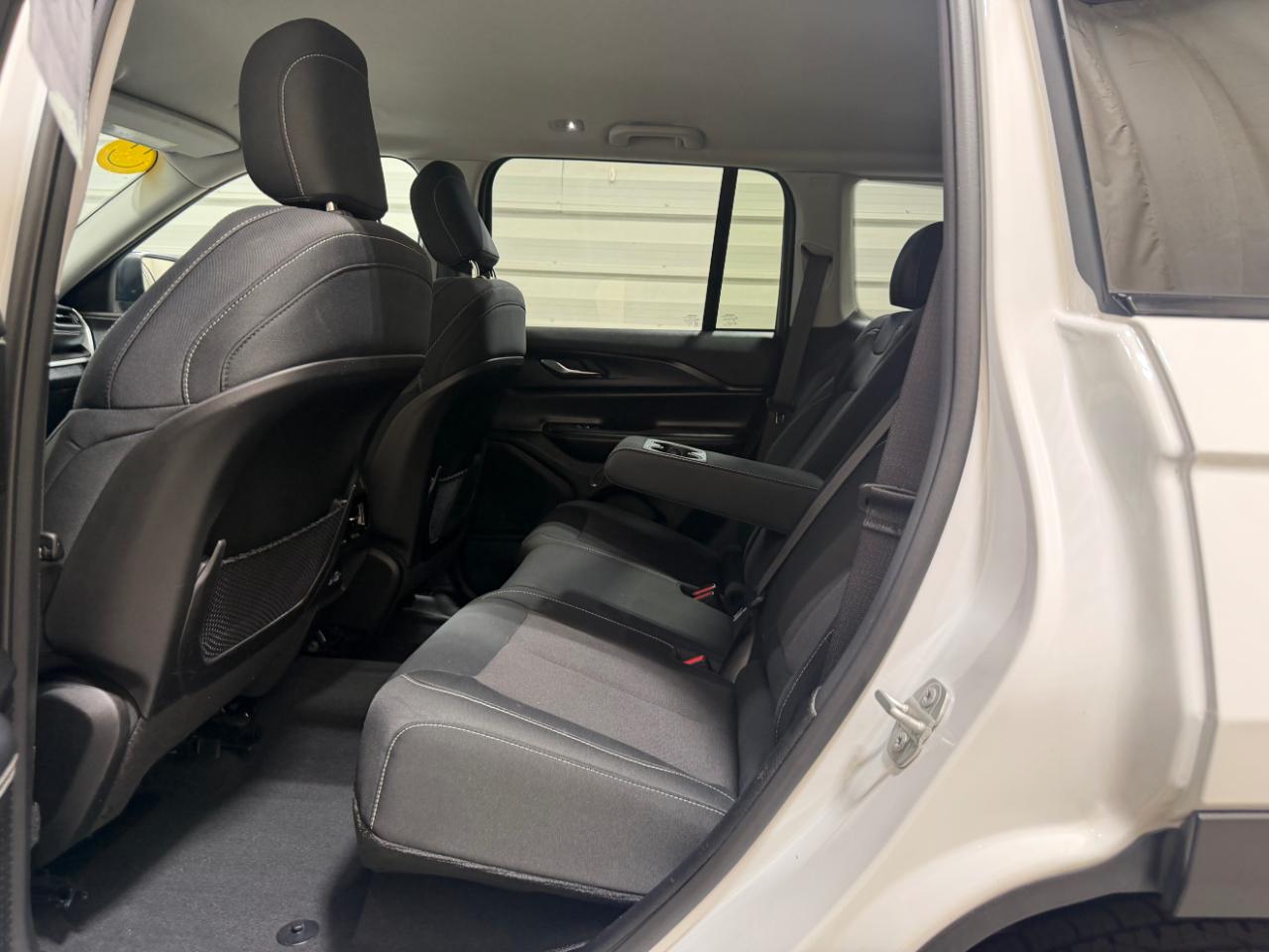 Jeep Grand Cherokee Laredo 4x4 2023