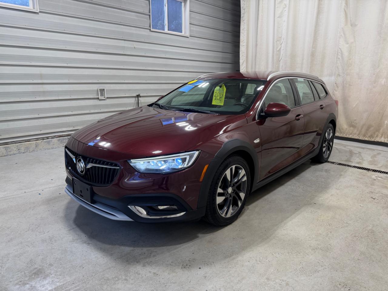 Buick Regal TourX 5dr Wgn Essence AWD 2018