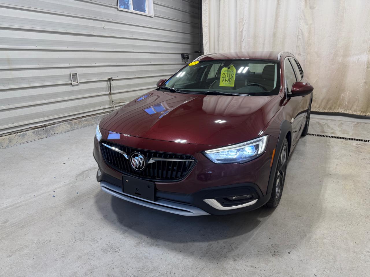 Buick Regal TourX 5dr Wgn Essence AWD 2018
