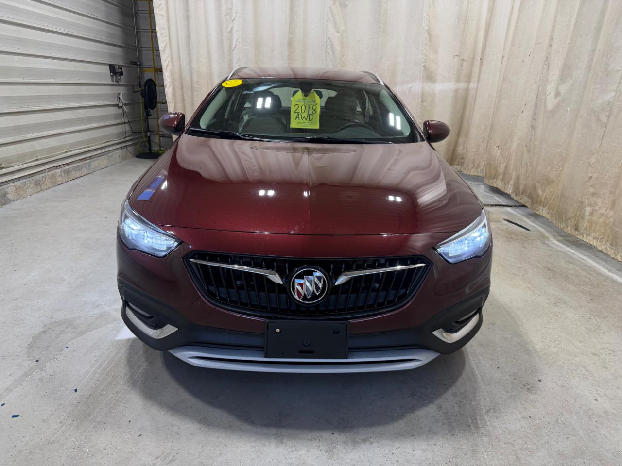 Buick Regal TourX 5dr Wgn Essence AWD 2018