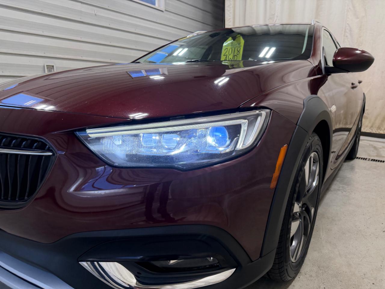 Buick Regal TourX 5dr Wgn Essence AWD 2018