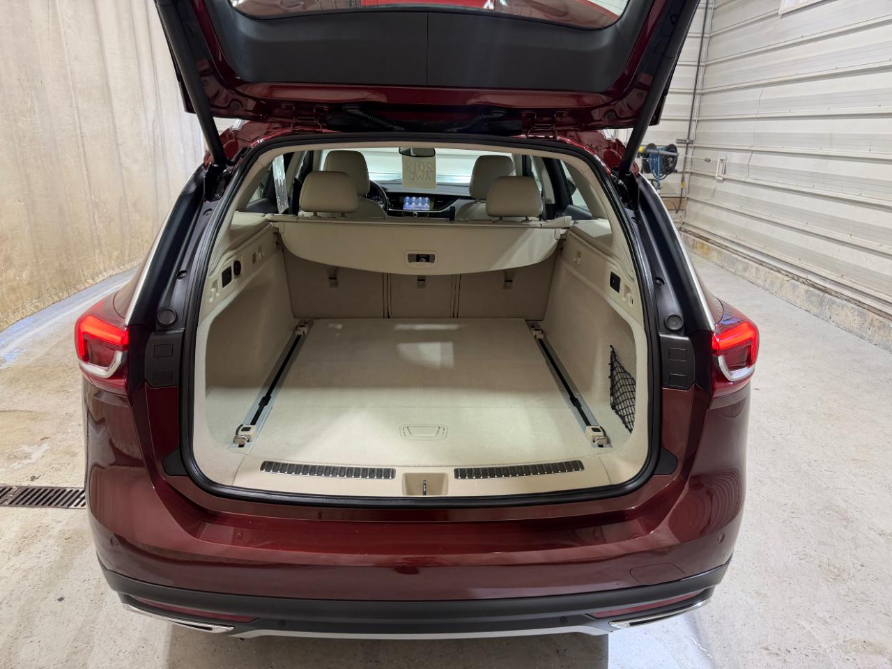 Buick Regal TourX 5dr Wgn Essence AWD 2018