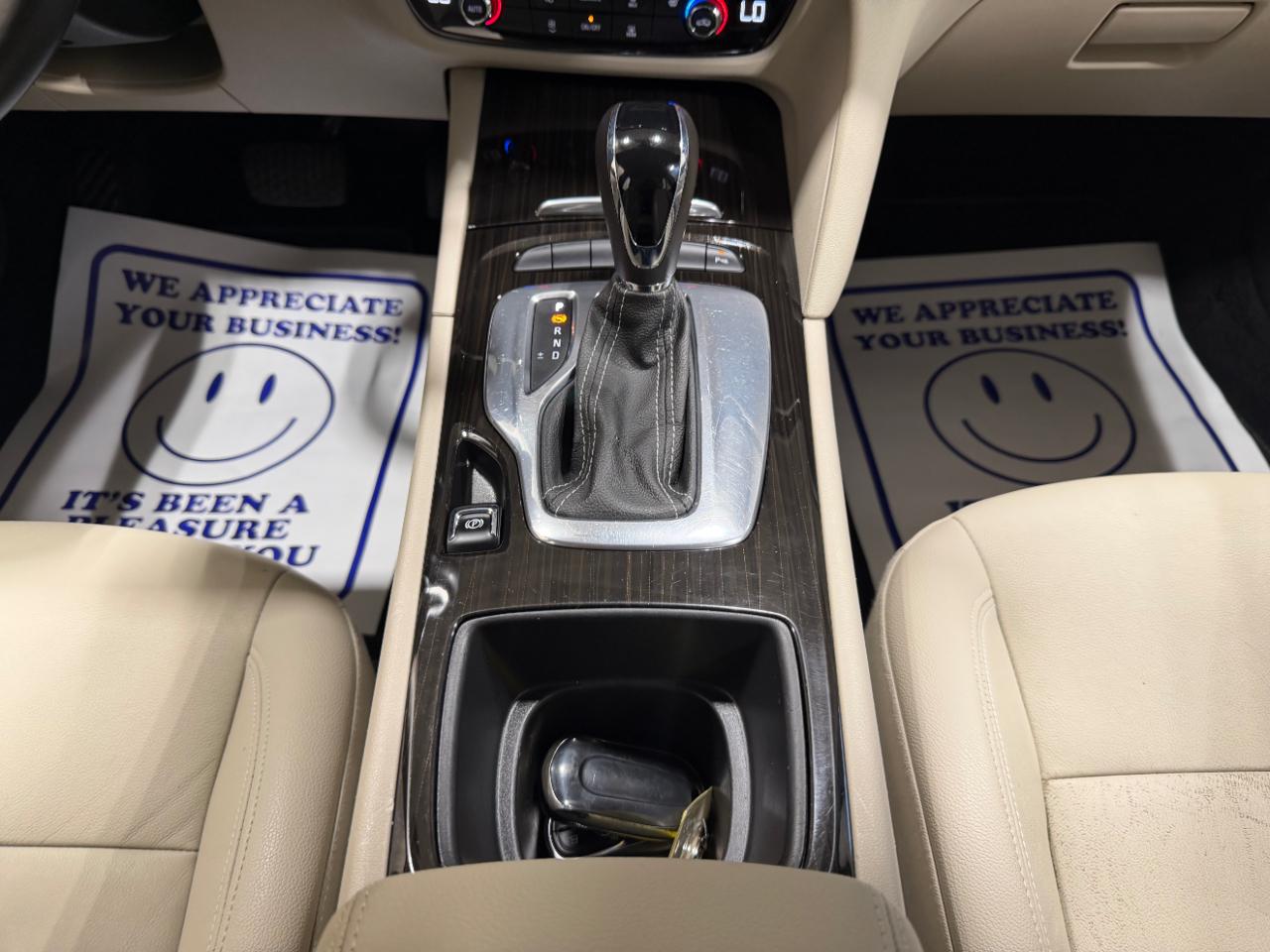 Buick Regal TourX 5dr Wgn Essence AWD 2018