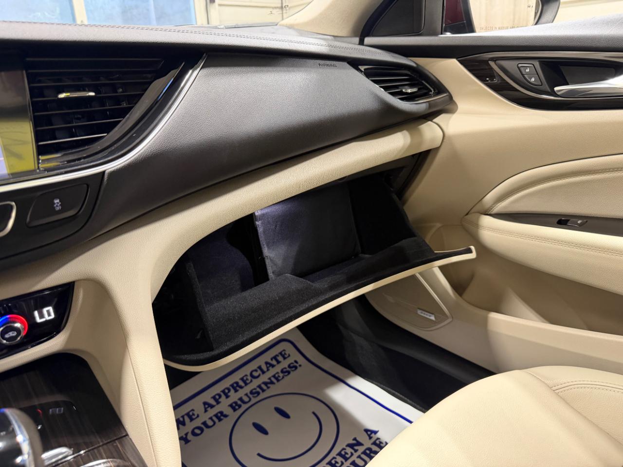Buick Regal TourX 5dr Wgn Essence AWD 2018