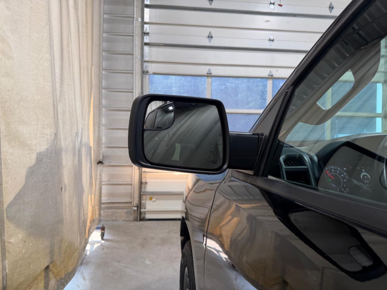RAM 1500 Tradesman 4x4 Quad Cab 6'4" Box 2023