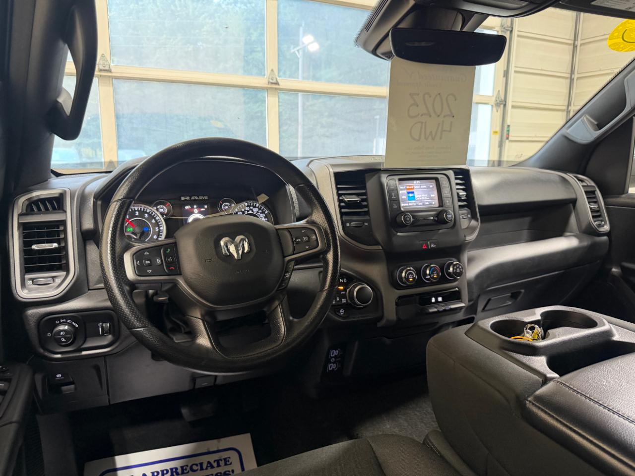 RAM 1500 Tradesman 4x4 Quad Cab 6'4" Box 2023
