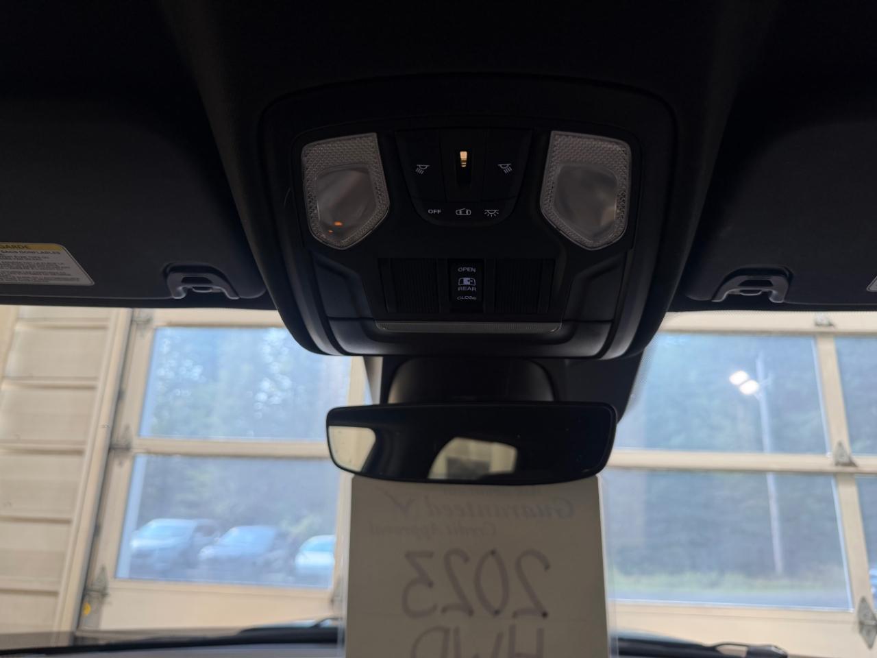 RAM 1500 Tradesman 4x4 Quad Cab 6'4" Box 2023