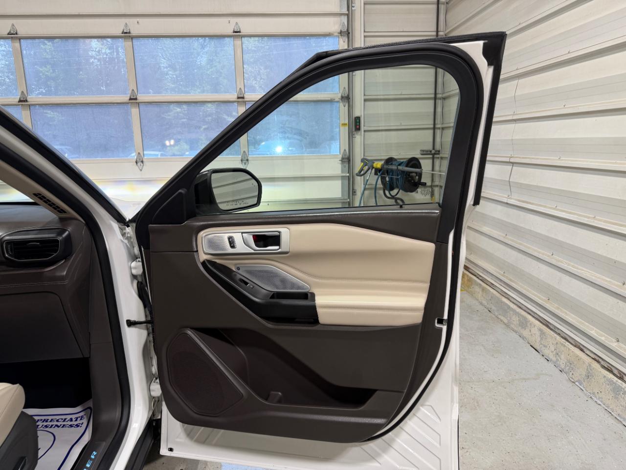 Ford Explorer Platinum 4WD 2020