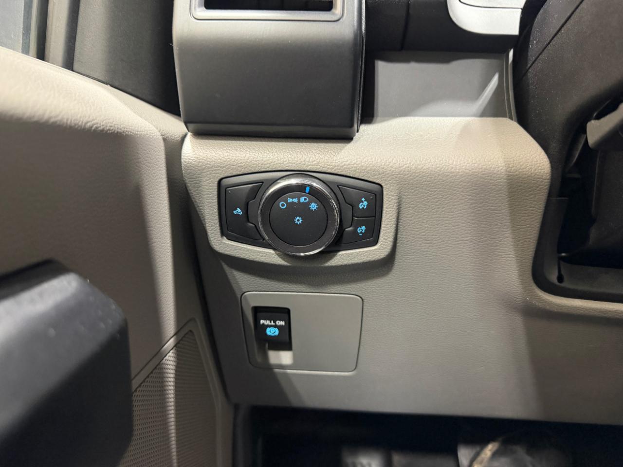 Ford F-150 XL 4WD SuperCrew 5.5' Box 2019