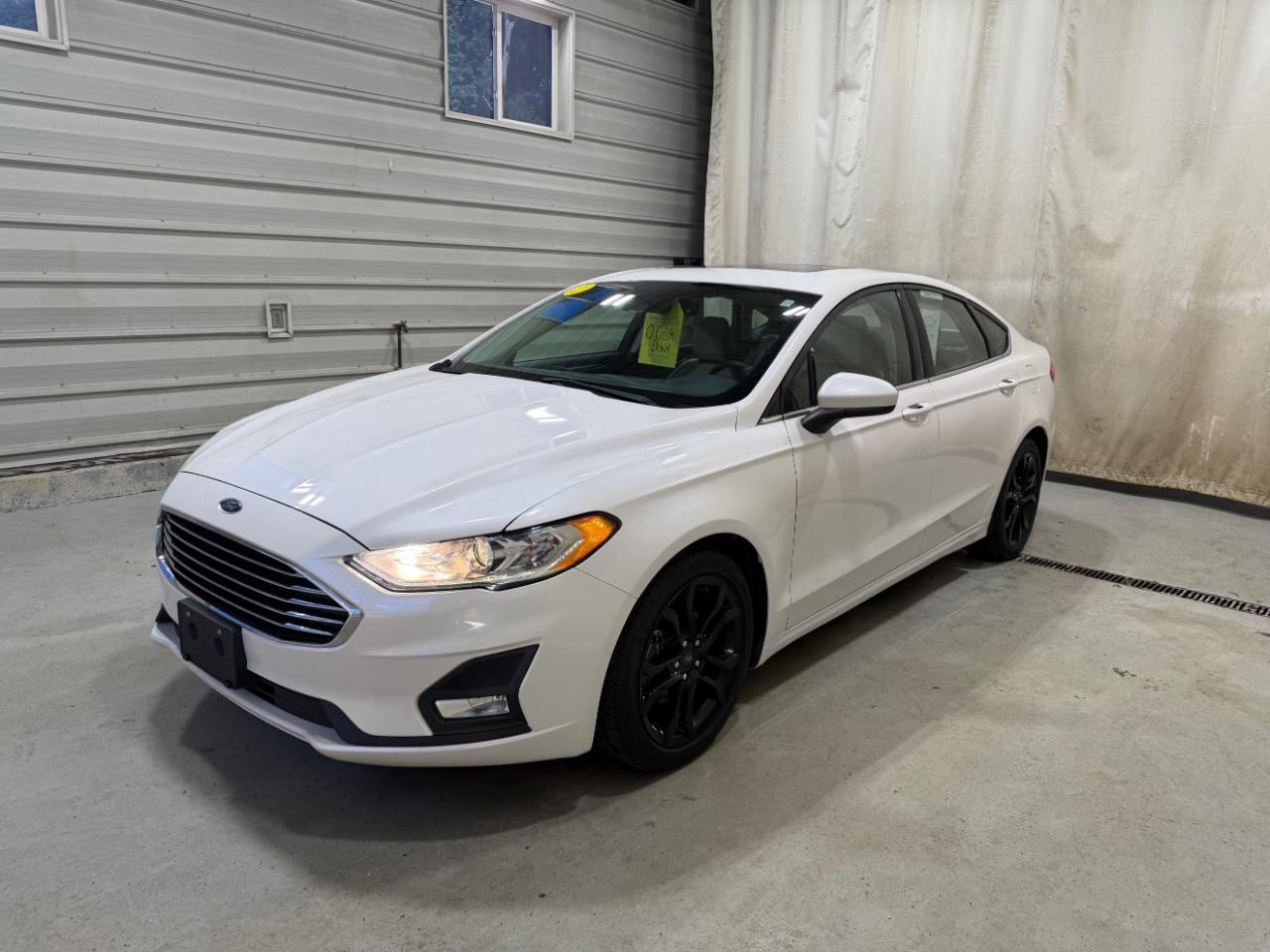 Ford Fusion SE FWD 2020