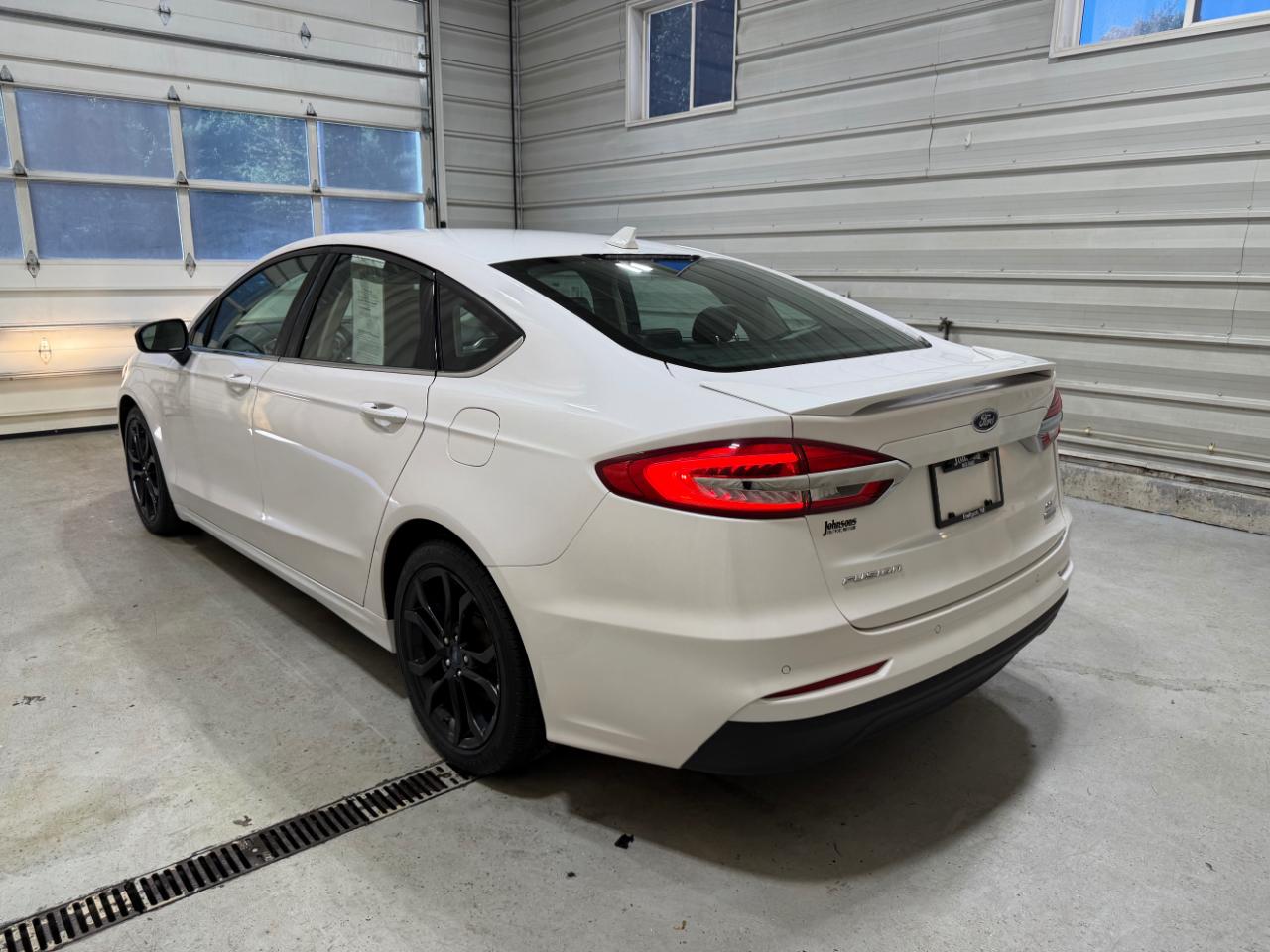 Ford Fusion SE FWD 2020