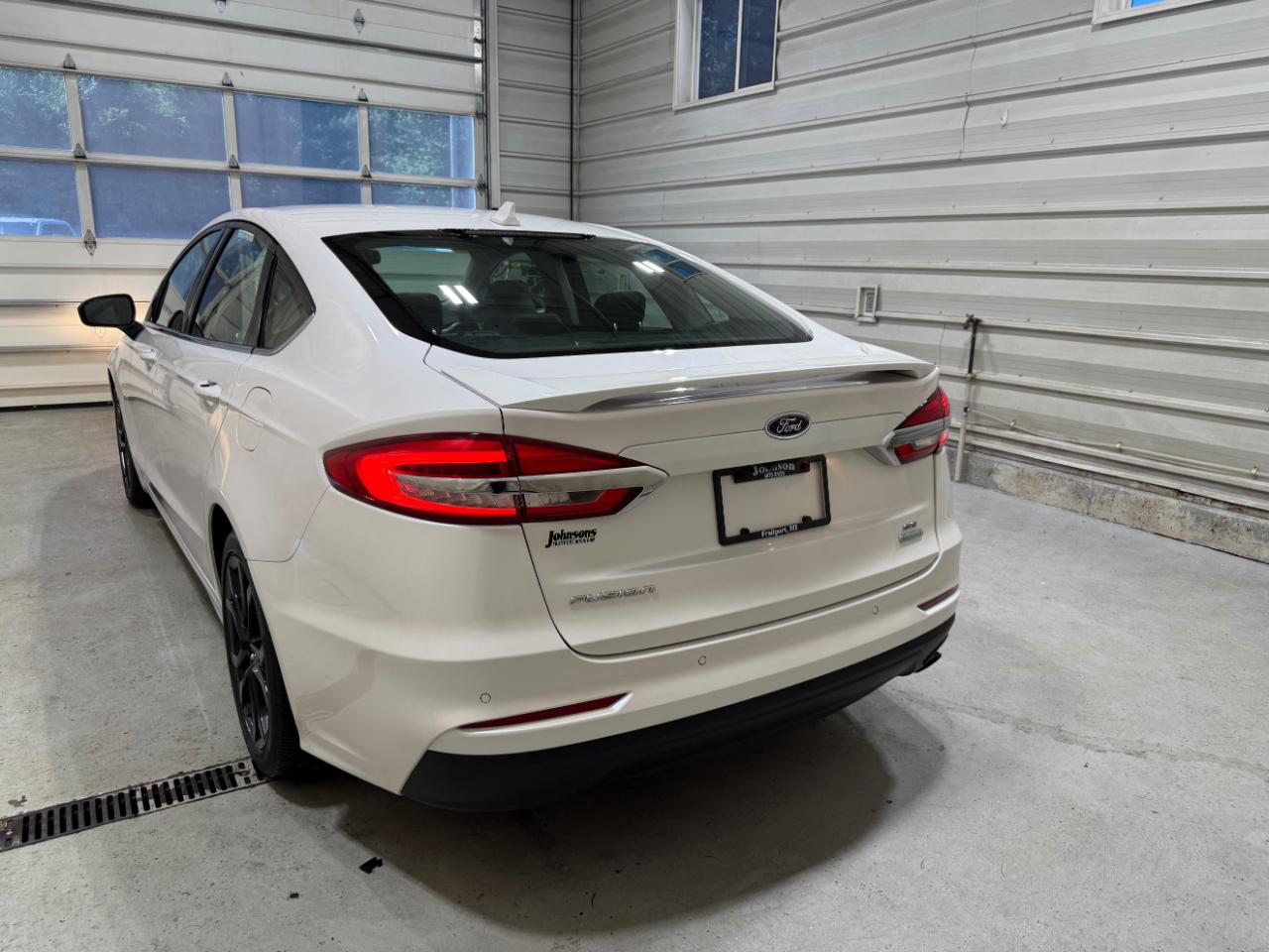 Ford Fusion SE FWD 2020